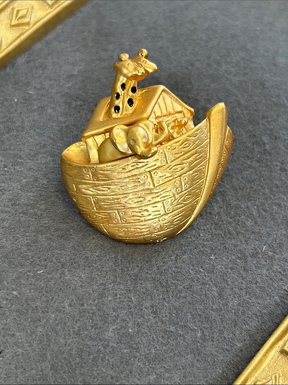 Gold-tone Noah's Ark Animal Brooch
